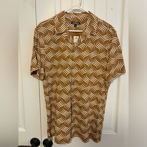 New with tags. Express men’s button down shirt.